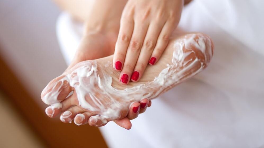 Using the Promicil cream